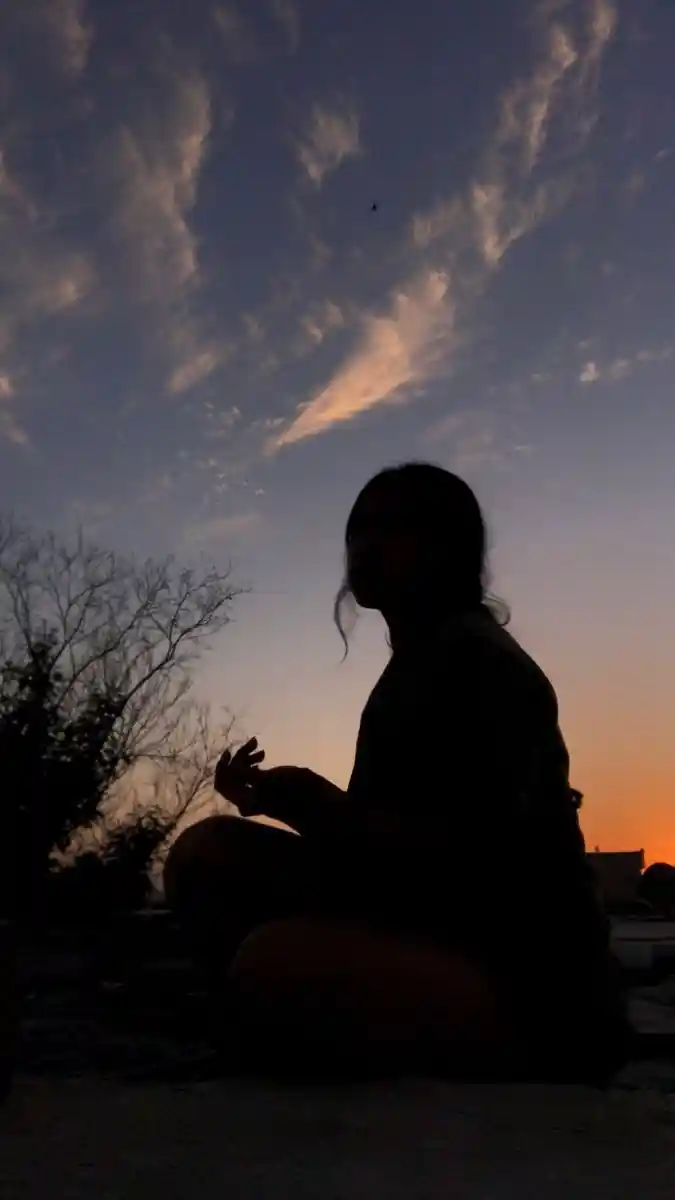 Alone Sad Girl Dp