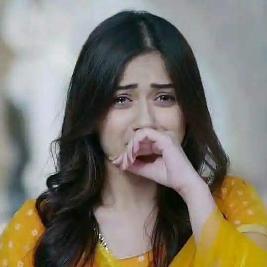 Crying Girl Dp