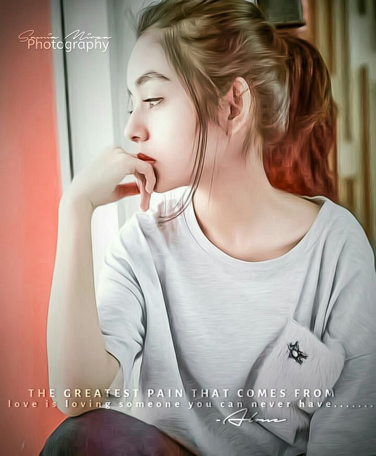 sad girl seeing left side